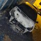 (Foto/Video) O mașină a ars ca o torță azi noapte în Cluj Napoca. A fost distrusă complet