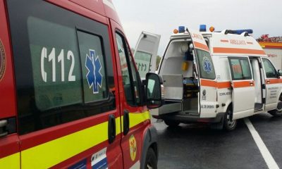 Accident pe Cluj - Oradea. O mașină a intrat în parapet