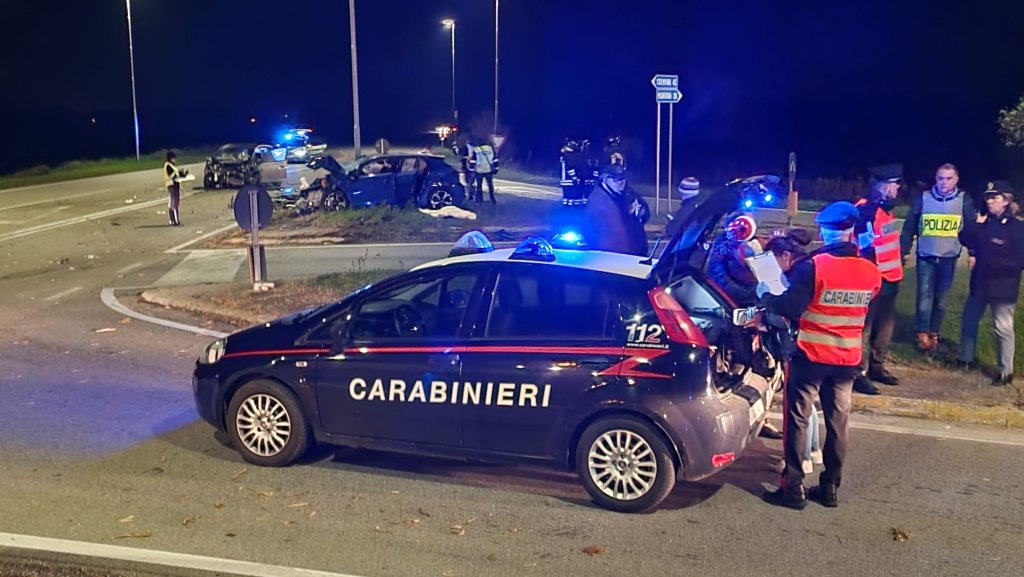 Familie de români, accident GRAV în Italia: Mamă și fiică moarte, tată și fiu răniți