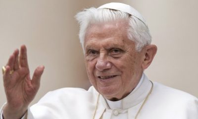 Fostul papă Benedict al XVI-lea a murit, anunţă Vaticanul