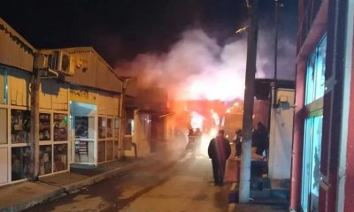 Incendiu în Piața Centrală din Turda! Ard mai multe gherete