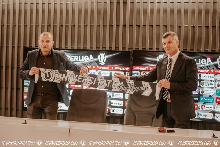 Sabău a refuzat să preia U Cluj dar a fost „răzgândit” de fani.  „Au fost reacții foarte pozitive din partea fanilor Universității”