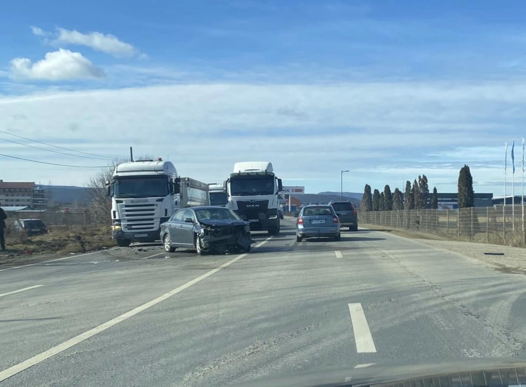 ACCIDENT rutier între Florești și Gilău. O persoană a fost transportată la spital