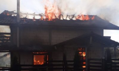 Incendiu Cluj: Casă cu etaj, mistuită de flăcări/ De la ce a pornit focul