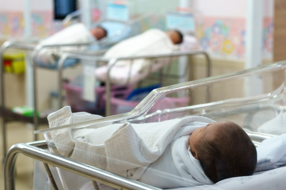 Maternitatea din Cluj Napoca, renovată din donații, în proiectul „Spitale publice din bani privați” condus de Codin Maticiuc
