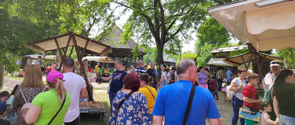 Clujenii au dat năvală în Parcul Etnografic la ultimul eveniment: „Trei zile de bucurie și relaxare”