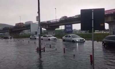 Mai multe mașini blocate în apă, la Vivo. Au fost evacuate 10 persoane