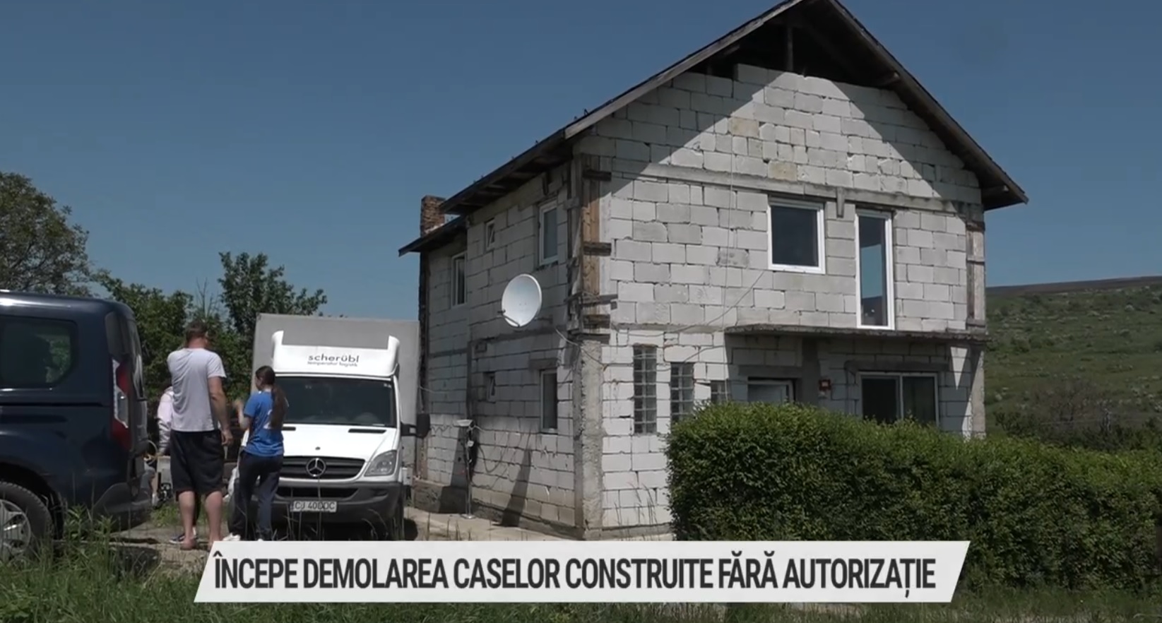 (Video) Primăria Cluj-Napoca începe demolarea caselor fără autorizație. O primă casă din zona Valea Chintăului urmează sa fie pusă la pământ
