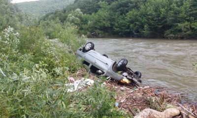 Detalii noi despre mașina scufundată în râului Arieș, în Cluj. Șoferul de 83 de ani a pierdut controlul volanului