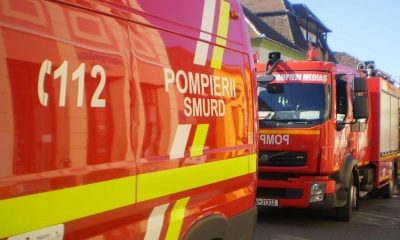 Incendiu în Cluj! Acoperișul unei case a luat foc / Două autospeciale și o ambulanță SMURD intervin