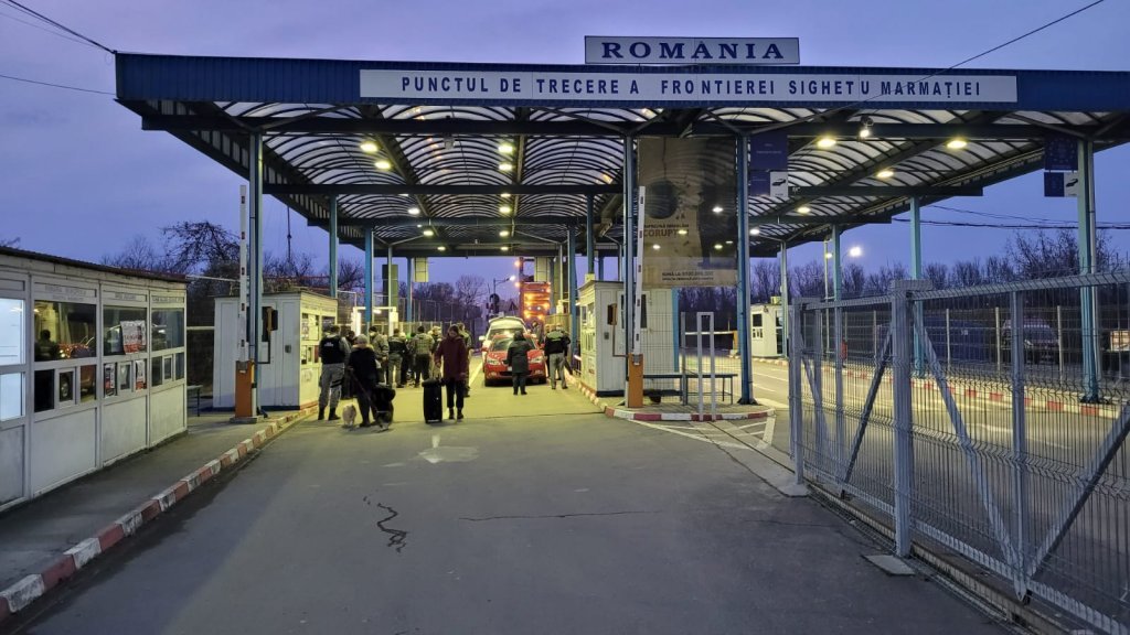 Trei ucraineni au fost prinși după au traversat ilegal granița în România