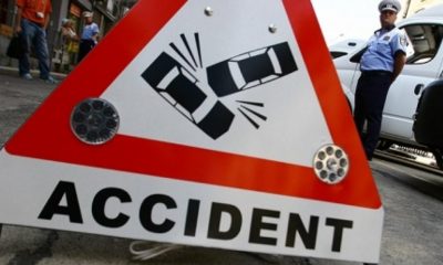 ACCIDENT în Cluj pe A3 între o autoutilitară și un autoturism. Cinci persoane, consultate de medici