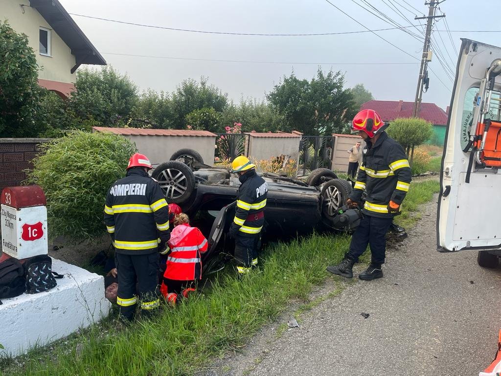 Accident grav într-o localitate din Cluj! Doi bărbați au ajuns la spital