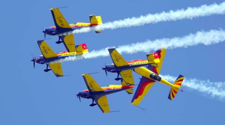 Aeronavele românești au făcut un spectacol memorabil la mitingul aviatic de la Dezmir