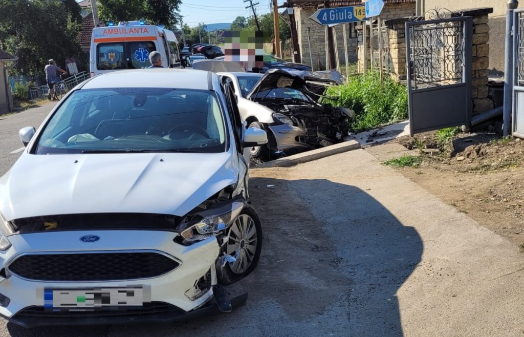 Bărbat transportat la spital, în urma unui accident rutier petrecut la Borșa