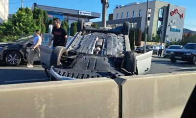 Cluj: Accident cu 4 mașini pe Calea Florești. Un autoturism s-a răsturnat