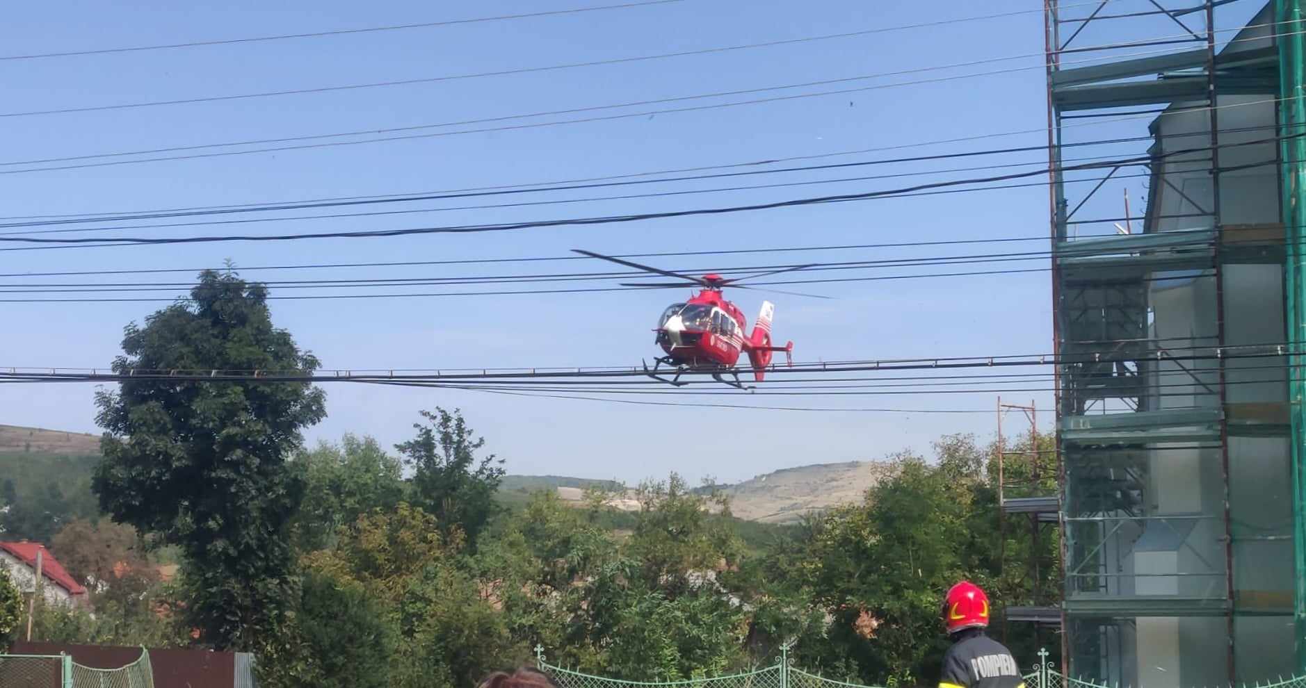 ACCIDENT în Gilău! A fost solicitat elicopterul SMURD de la Jibou, un motociclist este inconștient - VIDEO