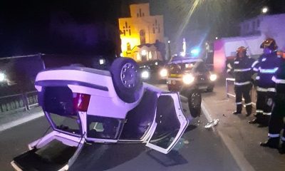 Accident rutier în Dej! O mașină a ajuns cu roțile în sus