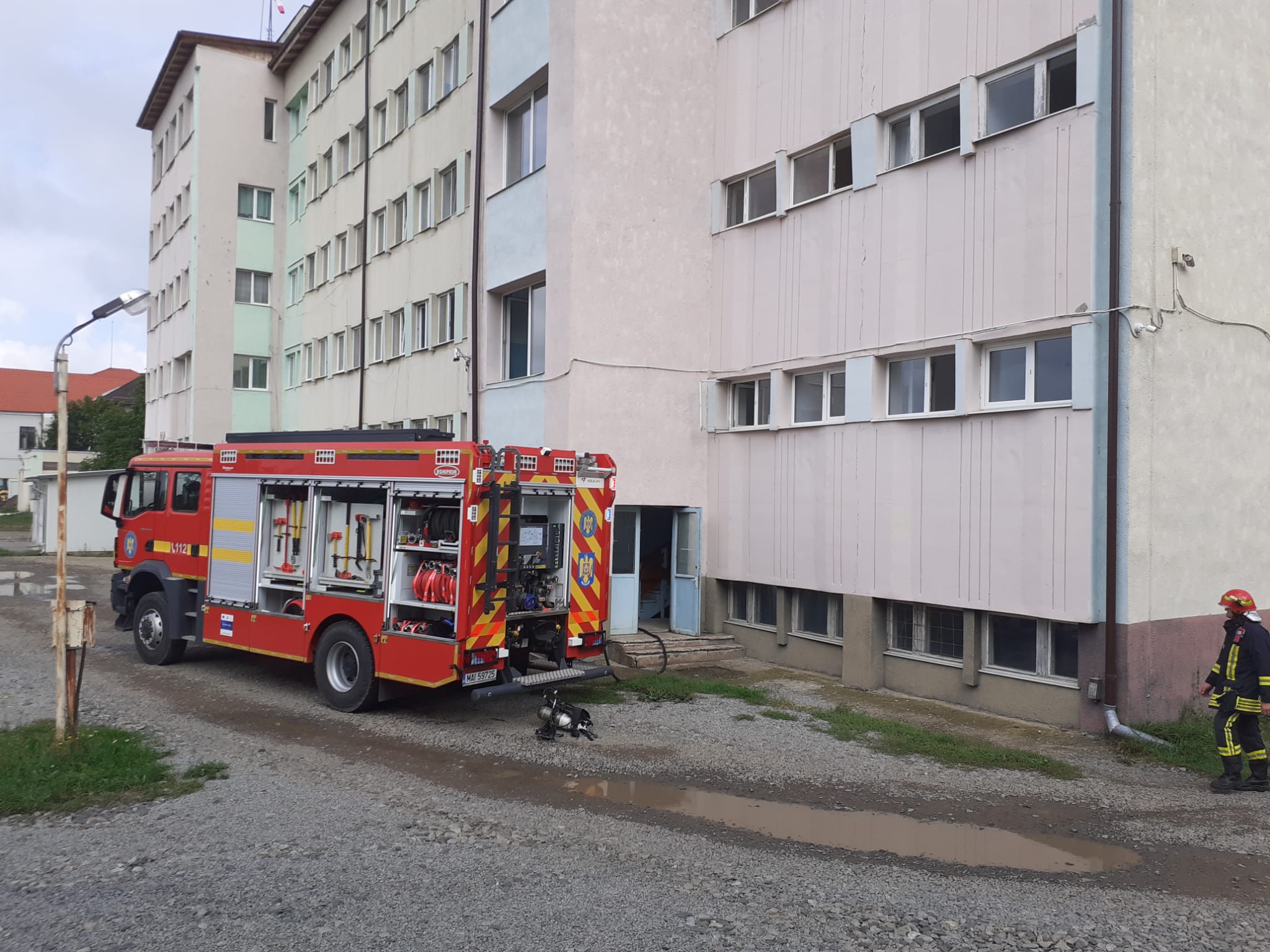 Alertă de incendiu la un spital din Cluj, din cauza unei țigări fumate pe ascuns - FOTO