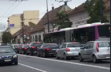Autoturisme în trafic pe Calea Mănăștur-Calea Moților/foto: monitorulcj.ro