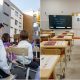 Elevi la început de an școlar 2023-2024 și clase modernizate / Foto: Emil Boc - Facebook