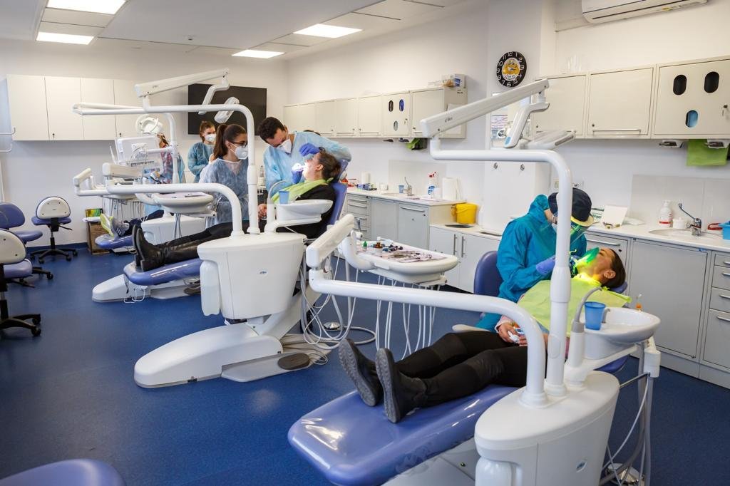 Extinderea serviciilor stomatologice gratuite pentru persoanele cu venituri reduse