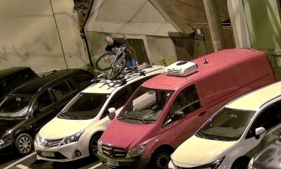 Hoț de biciclete surprins de camerele de supraveghere, în centrul Clujului. Vezi cum a acționat