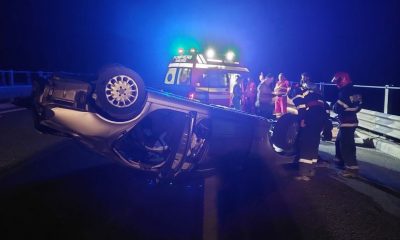Accident rutier pe A3, mașină răsturnată în urma impactului cu un camion/Foto: ISU Cluj