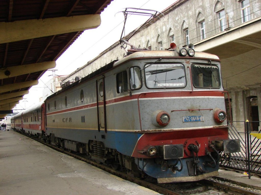 Modificări în circulația trenurilor, până în 16 octombrie. 8 trec prin Cluj