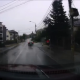Șofer fără cei 7 ani de acasă în Cluj-Napoca! Circula cu viteză și stropea pietonii - VIDEO