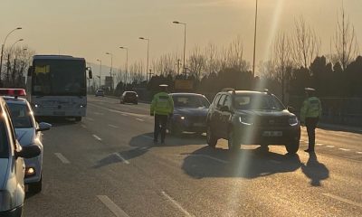 Mașini oprite în trafic de polițiști. Foto: Facebook Inspectoratul de Poliție Județean Cluj