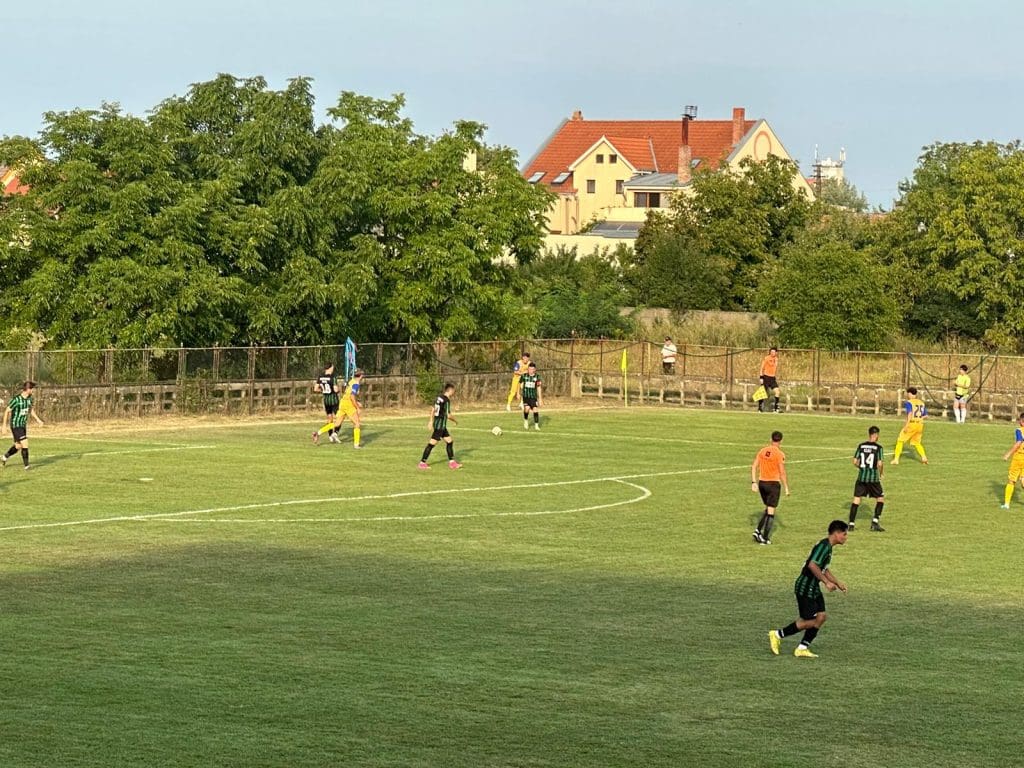 TurdaNews - Fotbal, Liga 3: Sănătatea Cluj joacă la Sânmartin în etapa a III-a