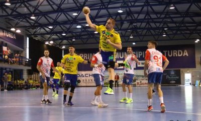 TurdaNews - Handbal, Liga Zimbrilor: Pentru a doua etapă la rând, Dragoș Hanțaru a fost ales „magnificul meciului”