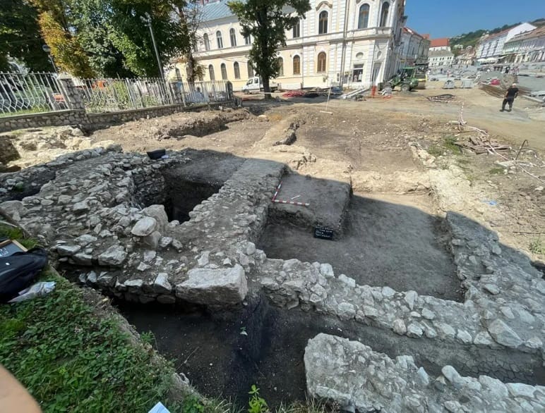 TurdaNews - Săpăturile din Turda au dus la noi descoperiri arheologice