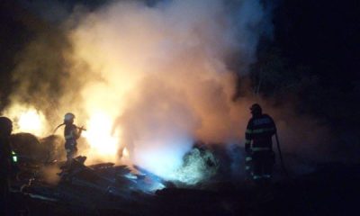 Un incendiu puternic a cuprins un grajd din comuna Cășeiu/ Foto: ISU Cluj