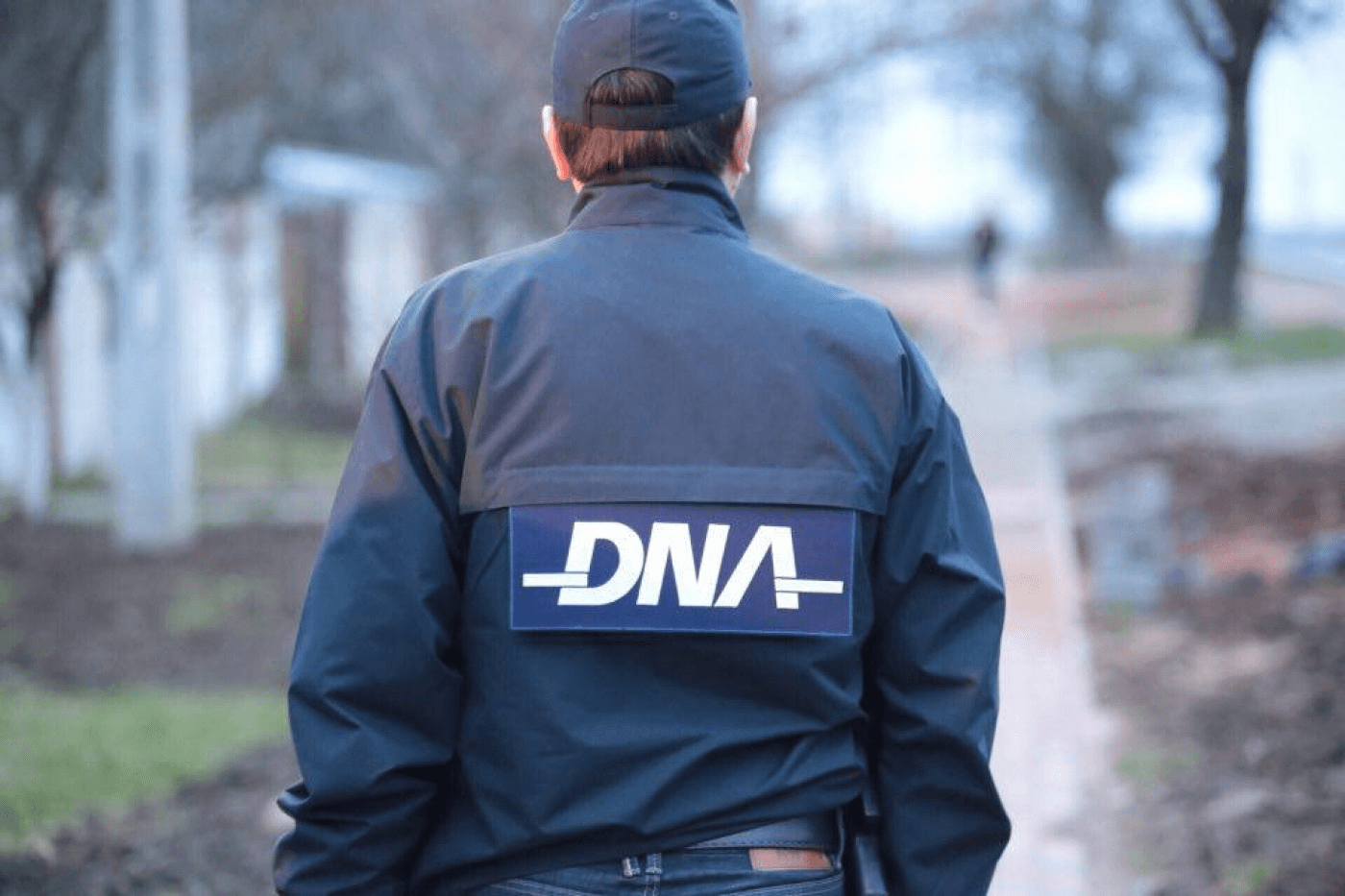 Comisar de la Garda de Mediu Cluj trimis în judecată de DNA, după ce l-au prins ”mânjit”