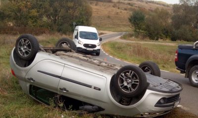 Mașină răsturnată pe varianta Florești - Donath. Un bărbat a fost consultat de echipajul SMURD
