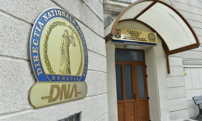 Încă doi inspectori de trafic de la Inspectoratul pentru Control în Transportul Rutier au fost ridicați de DNA / Foto: Direcția Națională Anticorupție