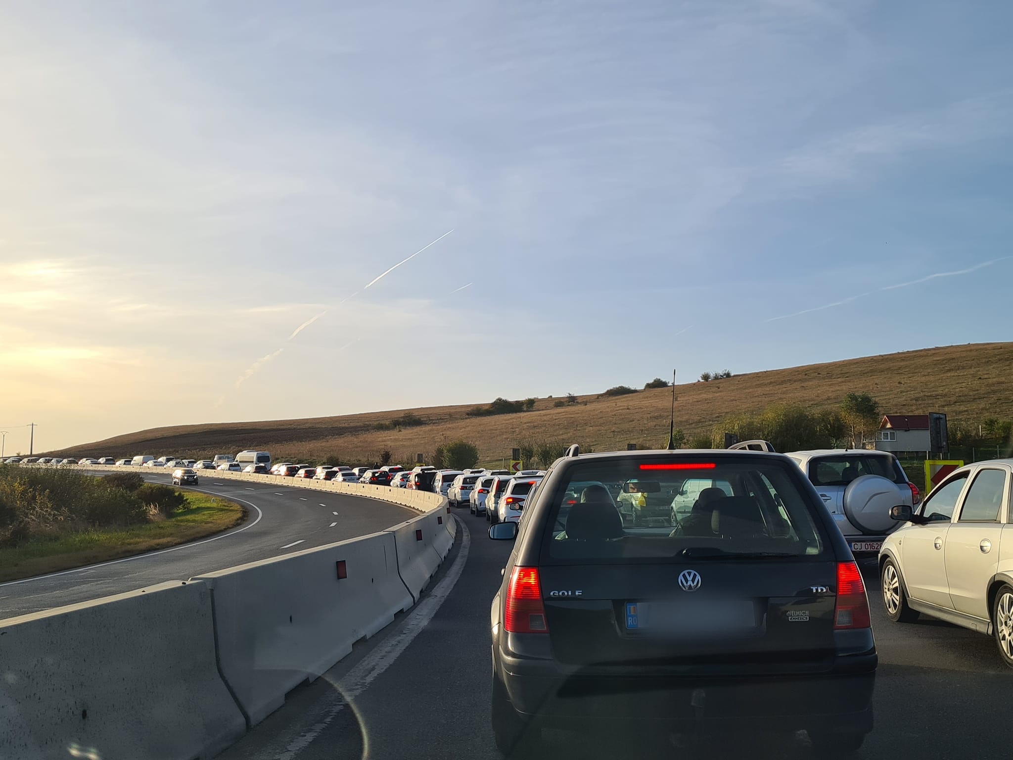Traficul este BLOCAT pe sensul de mers Cluj-Napoca - Turda, în urma accidentului tragic pe DN1-E60, în zona localității Mărtinești. Evitați zona!