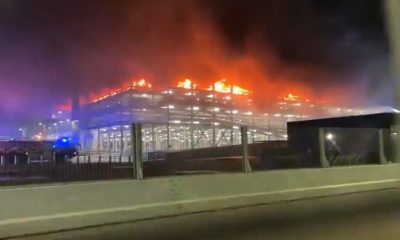 Zborurile Cluj-Luton, anulate! Un incendiu masiv a izbucnit în parcarea aeroportului din Anglia