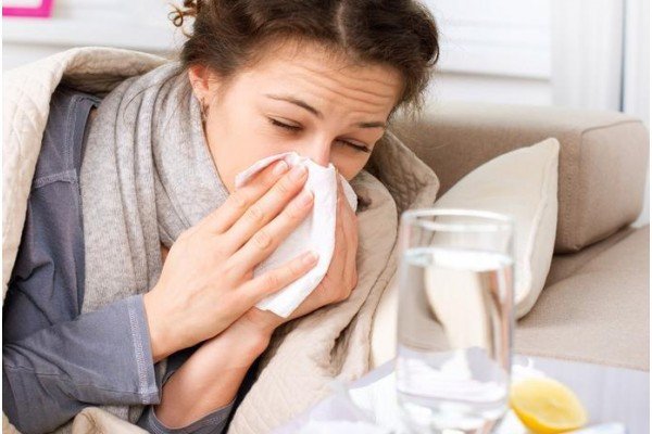 Zeci de mii de infecții respiratorii în ultima săptămână. Cum stăm cu gripa
