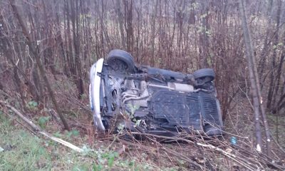 Mașină răsturnată între localitățile Cămărașu și Mociu. Șoferul nu a vrut să fie consultat de paramedici- FOTO