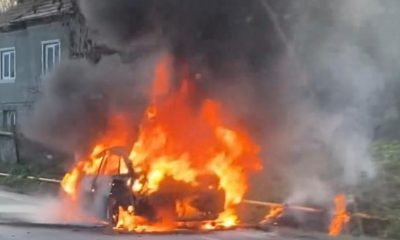 O mașină a fost cuprinsă de flăcări în Feleacu! A ars ca o torță