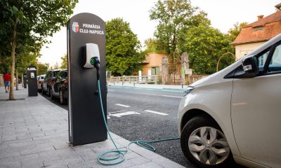 Șoferii clujeni vor plăti pentru încărcarea mașinilor electrice la stațiile Primăriei / Foto: Emil Boc - Facebook