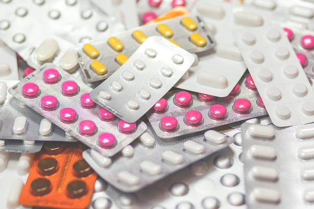 Românii consumă foarte multe antibiotice / Foto: pixabay.com