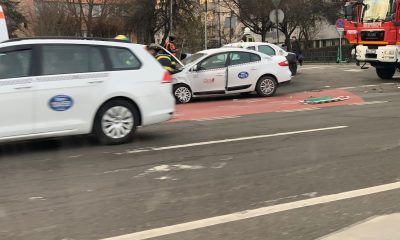 Accident pe Calea Florești! Tamponare între un taxi și alt autoturism: „Așa e când nu se acordă prioritate” - FOTO