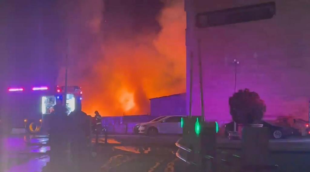 Incendiu puternic la Iulius Mall Cluj-Napoca- VIDEO