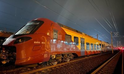 Primul tren nou cumpărat de România în ultimii 30 de ani, care trece şi prin Cluj-Napoca, a ajuns în ţară