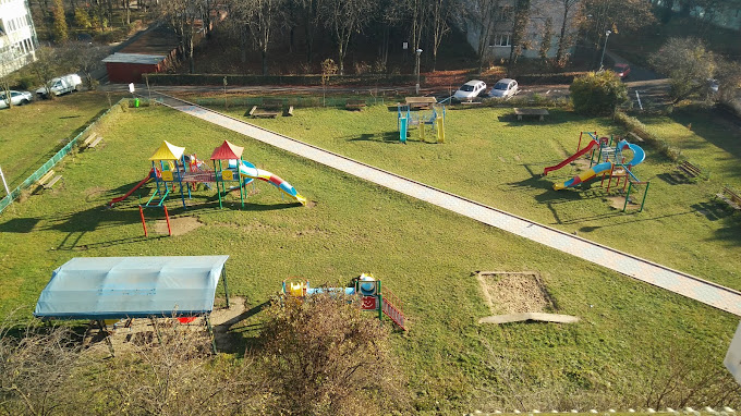 Propunere pentru Primăria Cluj, dacă tot nu are grijă de un parc din Gheorgheni să-l transforme în parcare. Clujean: „Nu e folosit de nimeni”
