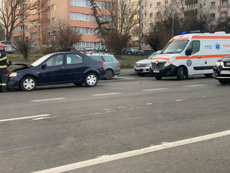 TurdaNews - Accident pe Calea Florești! A intervenit descarcerarea! O victimă...
